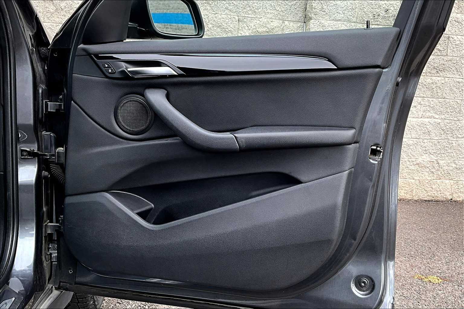 Thumbnail: 2019 BMW X1 - 28