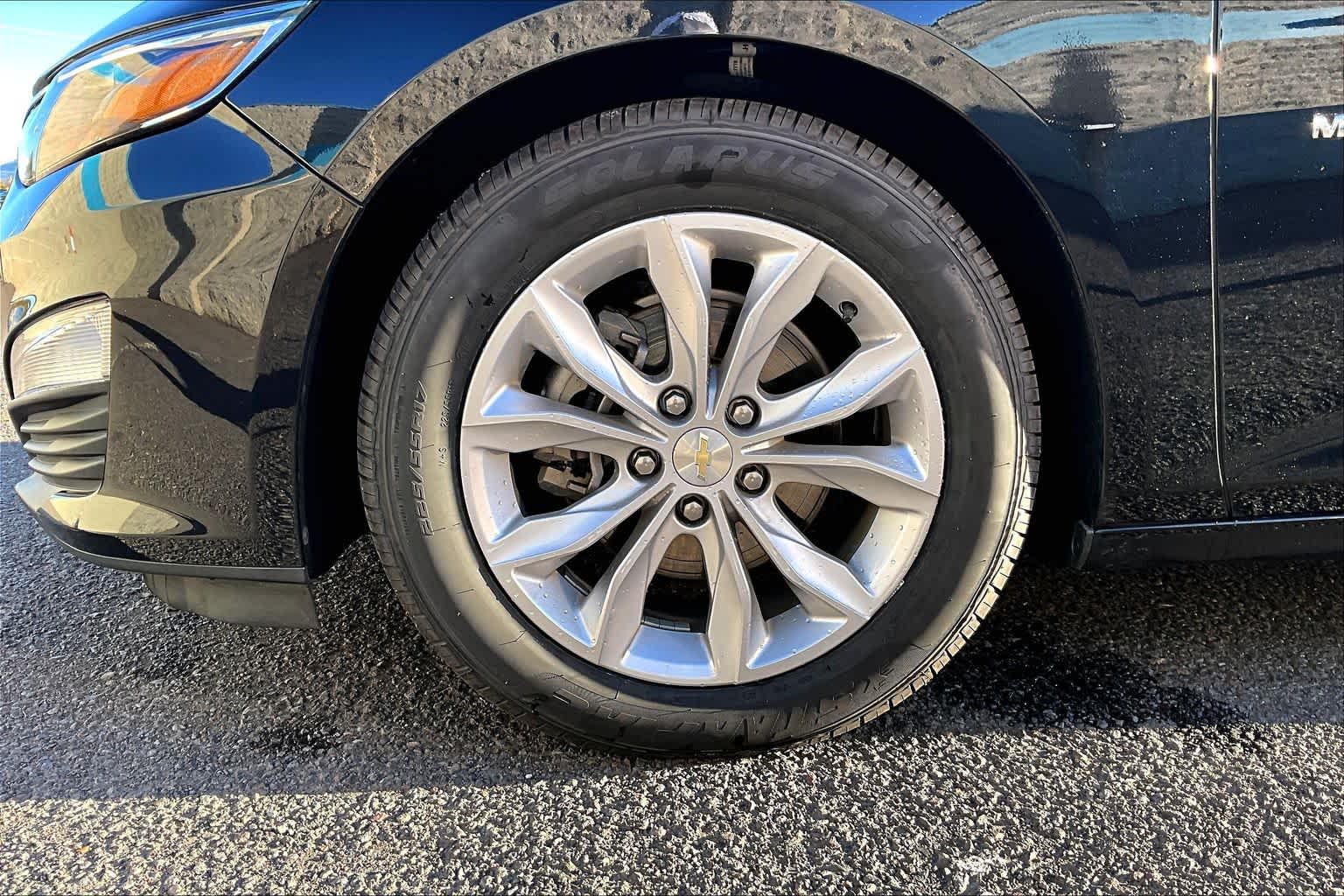 Thumbnail: 2019 Chevrolet Malibu - 8