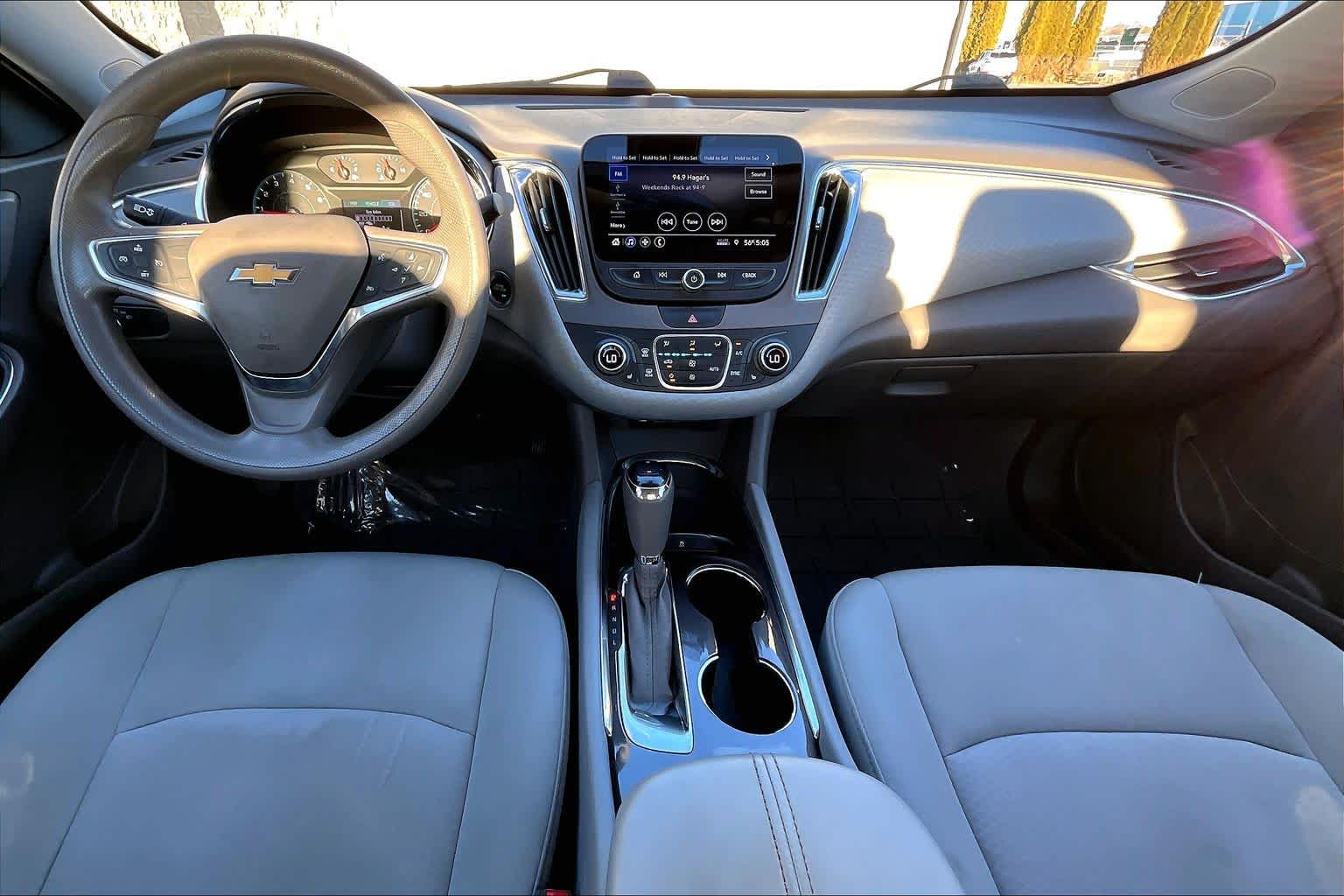 Thumbnail: 2019 Chevrolet Malibu - 10