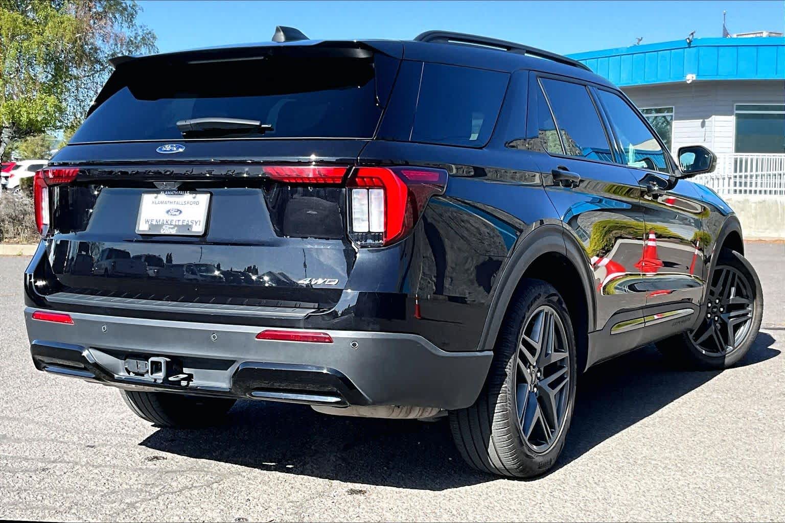 Thumbnail: 2025 Ford Explorer - 22