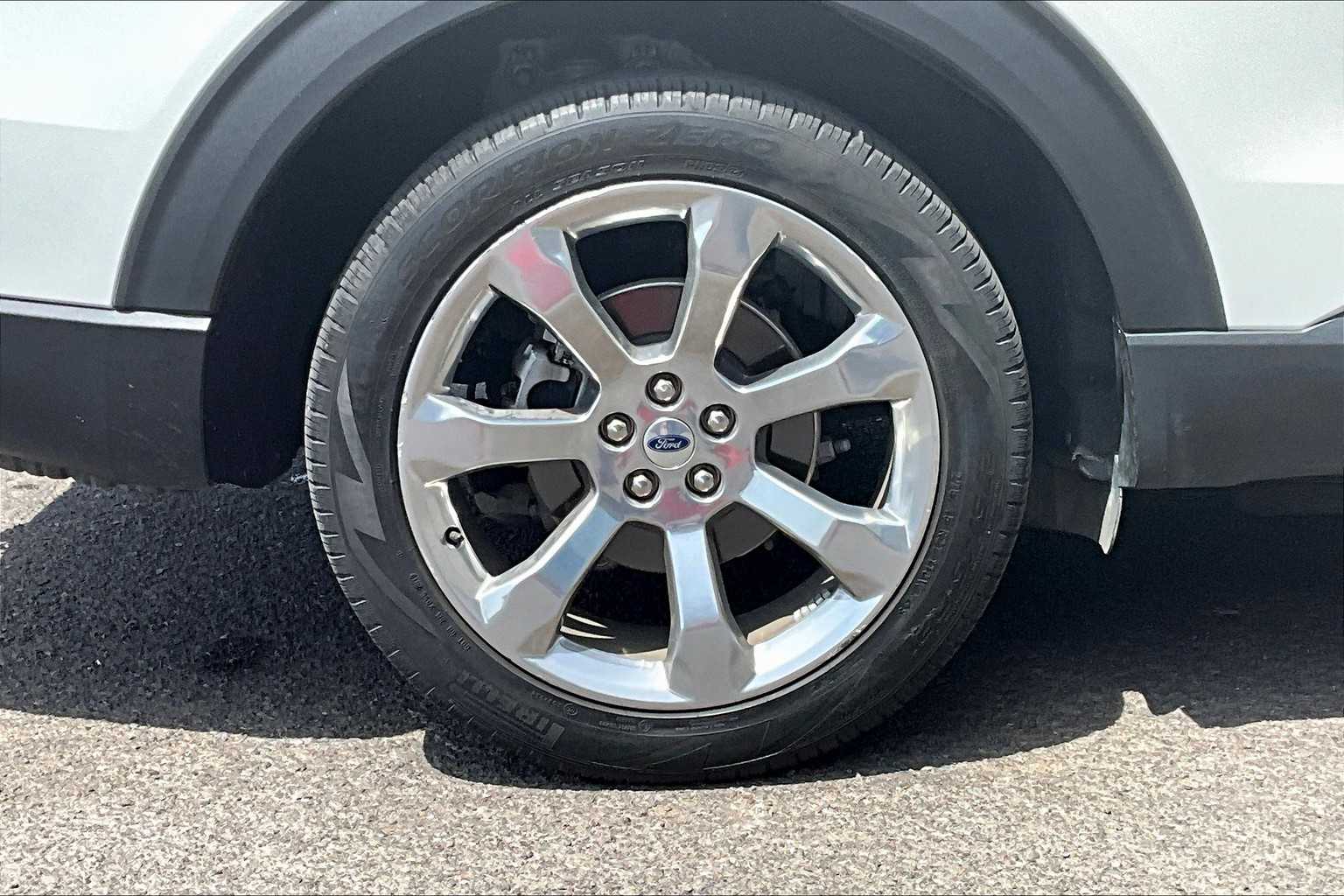 2020 Ford Explorer Platinum 36