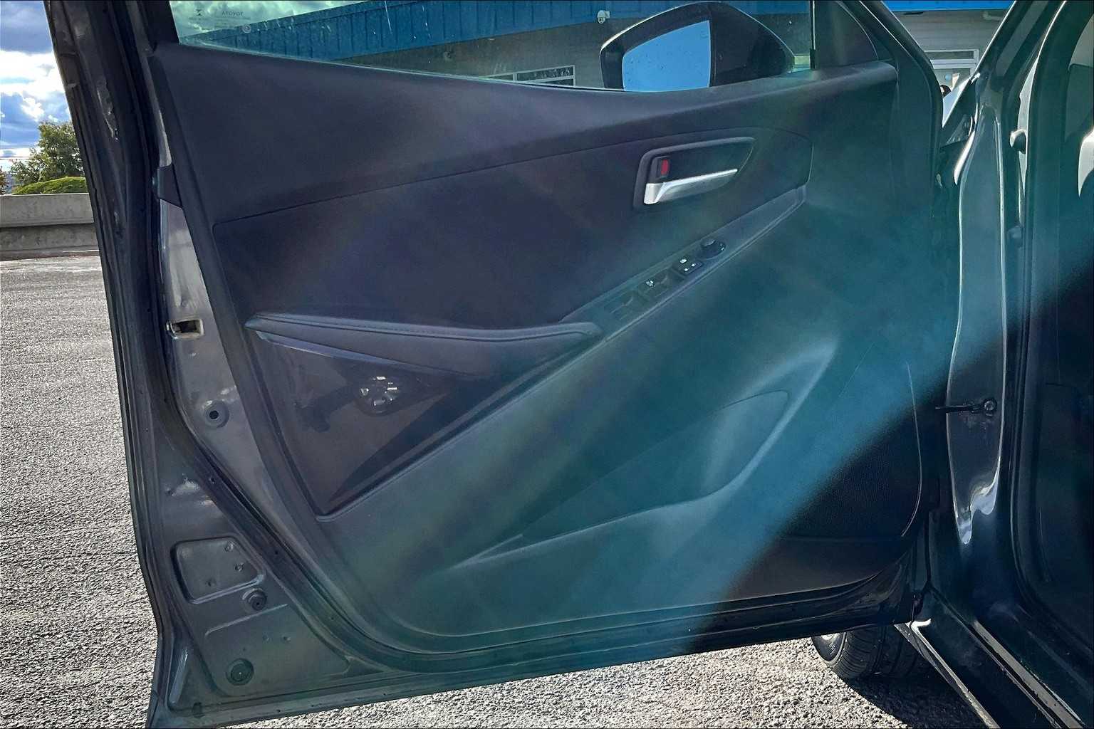 Thumbnail: 2017 Toyota Yaris iA - 27