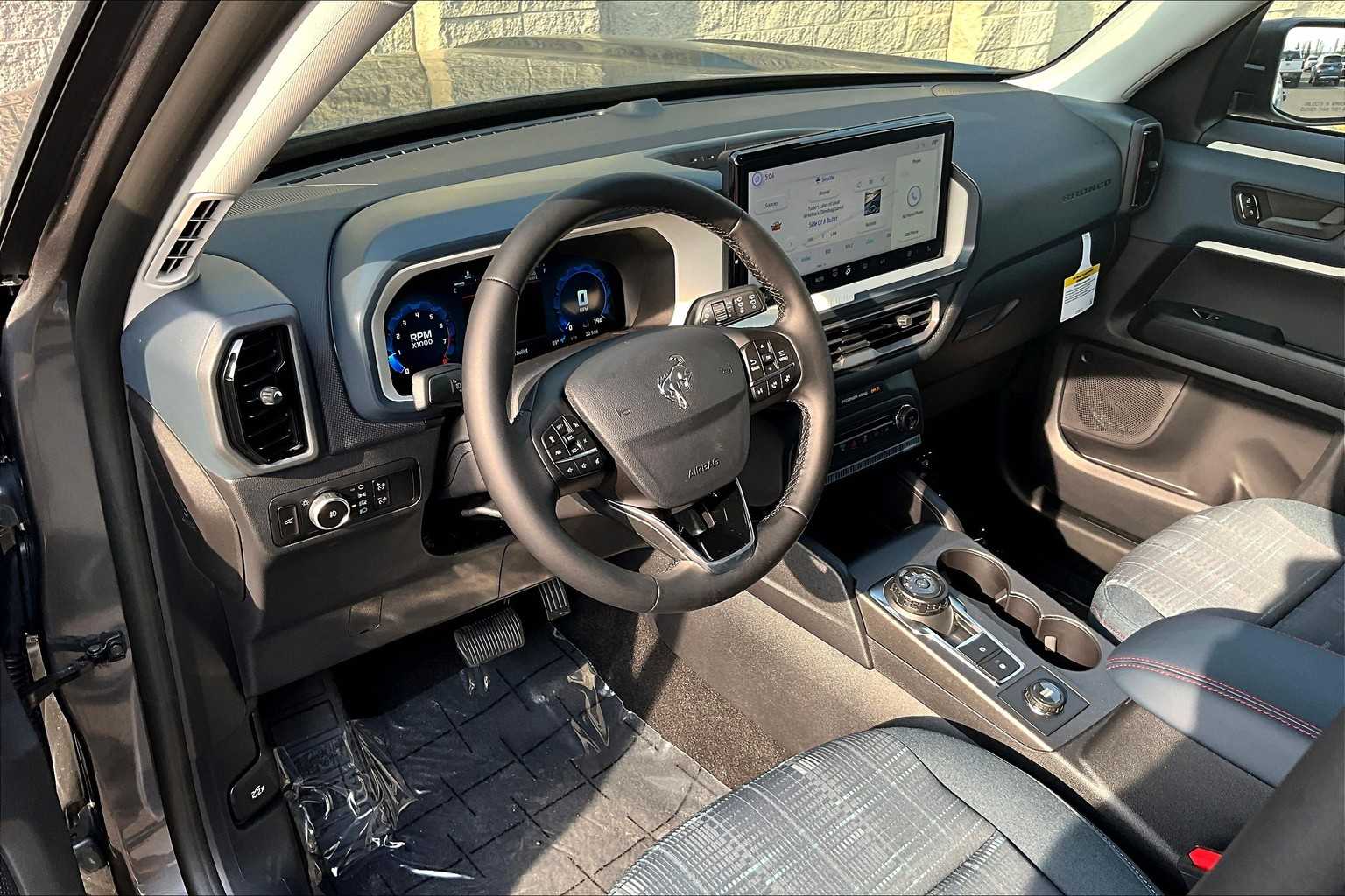 Thumbnail: 2025 Ford Bronco Sport - 2