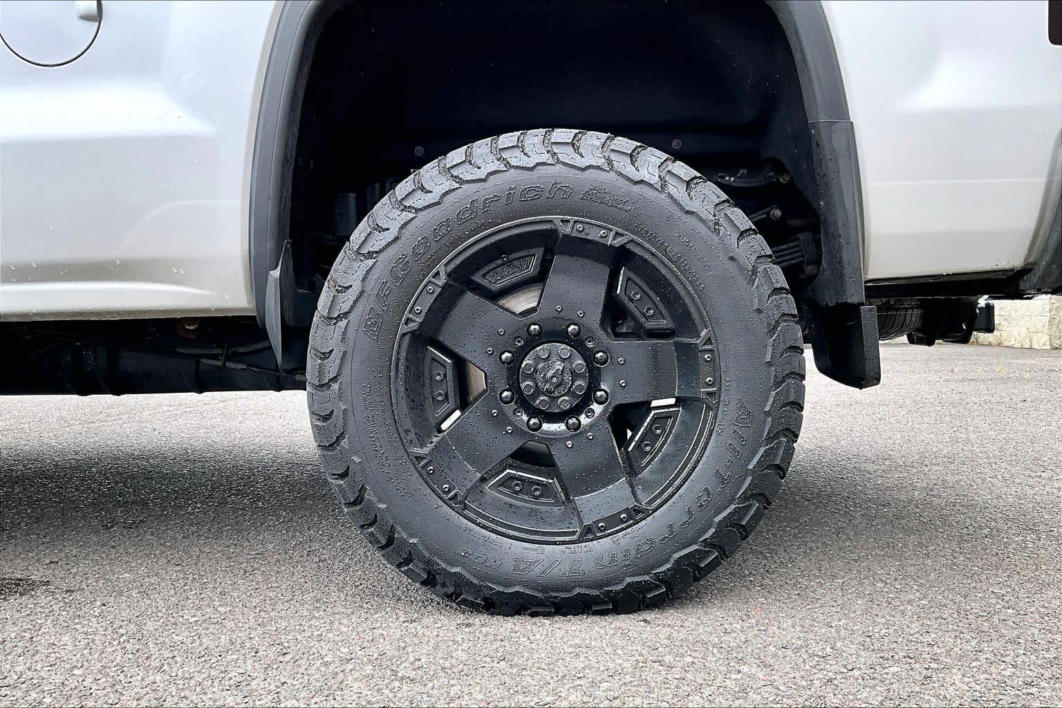 Thumbnail: 2018 GMC Sierra 3500 - 35