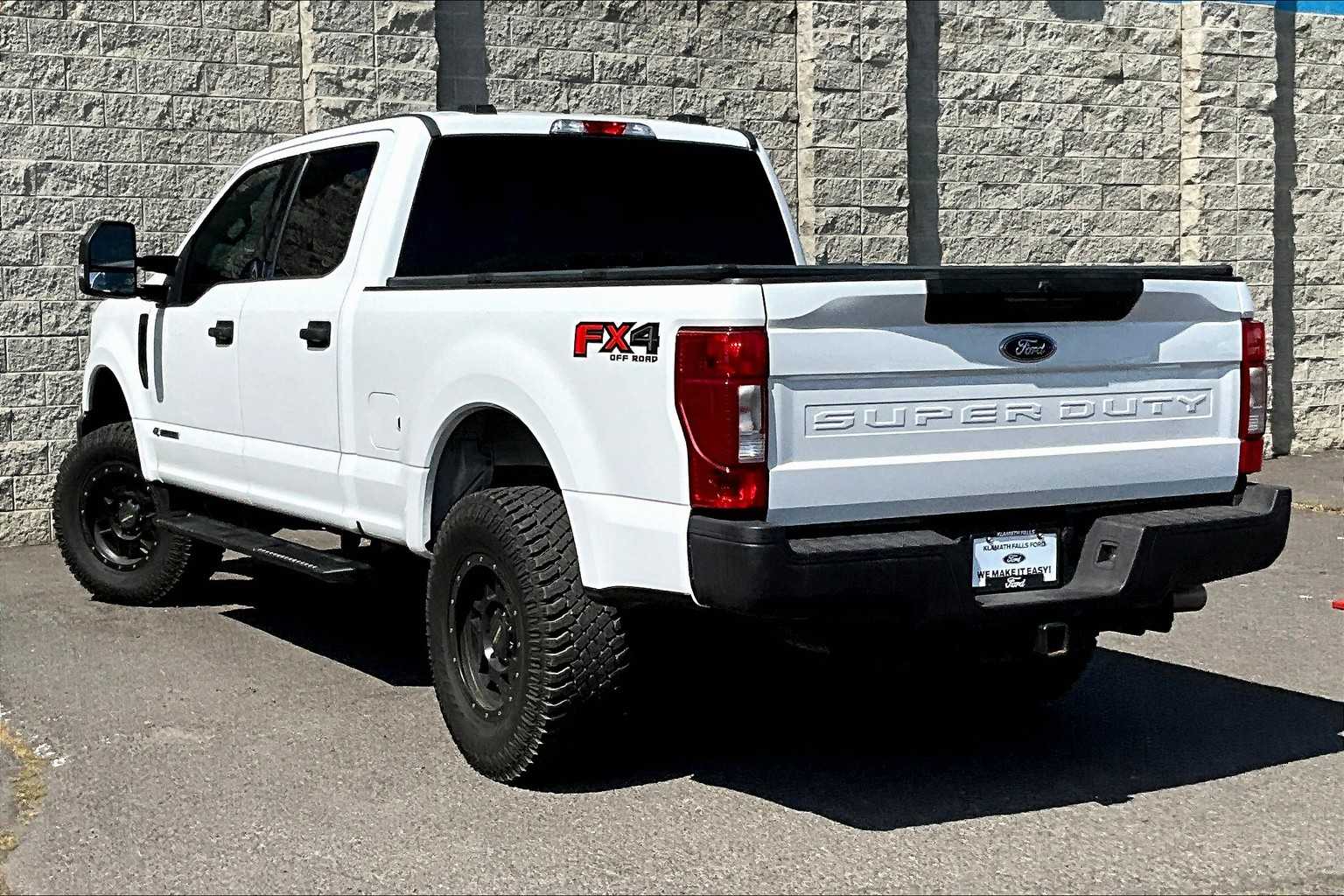 Thumbnail: 2020 Ford F-250 - 4