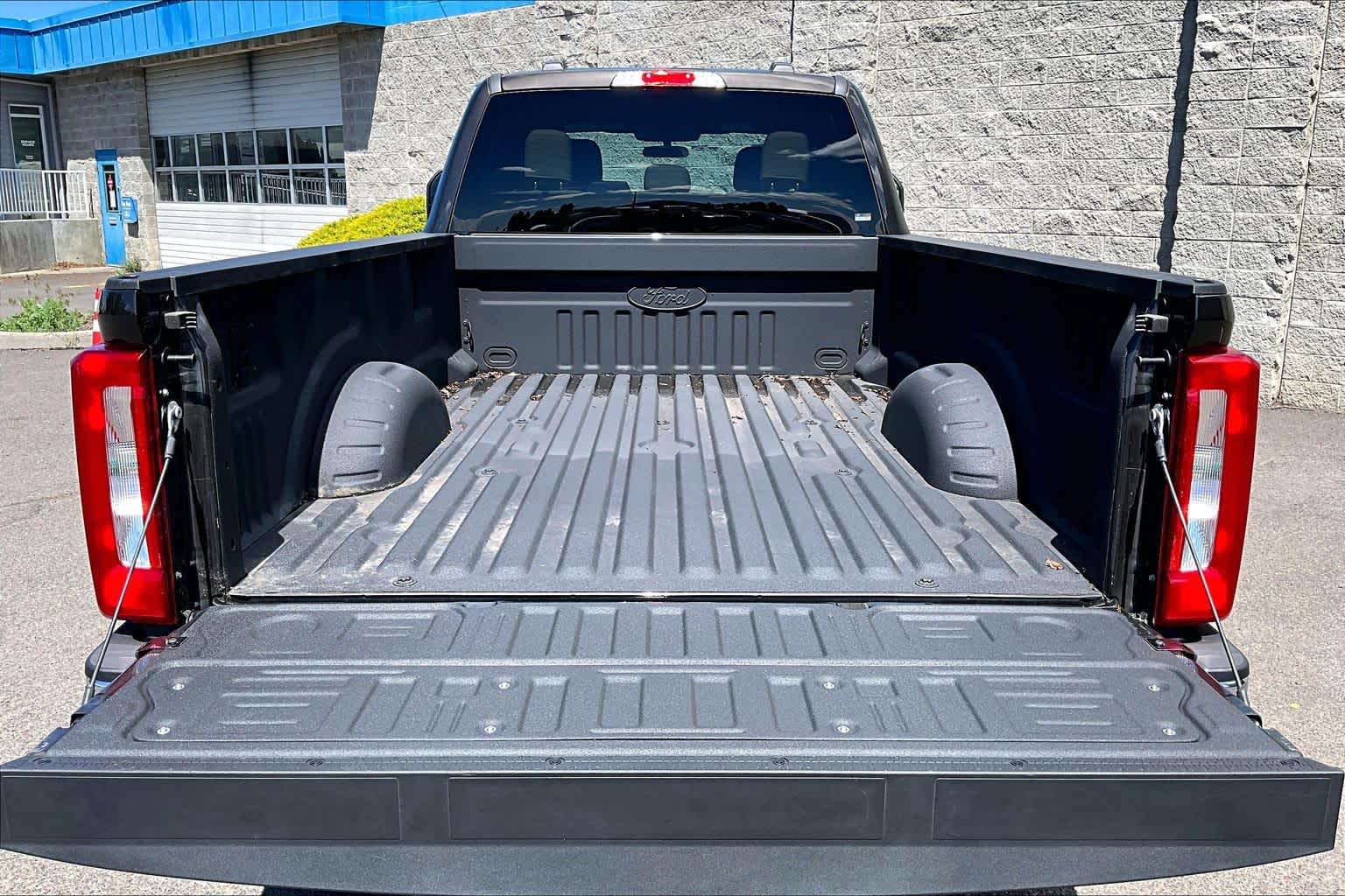 Thumbnail: 2025 Ford F-250 - 19