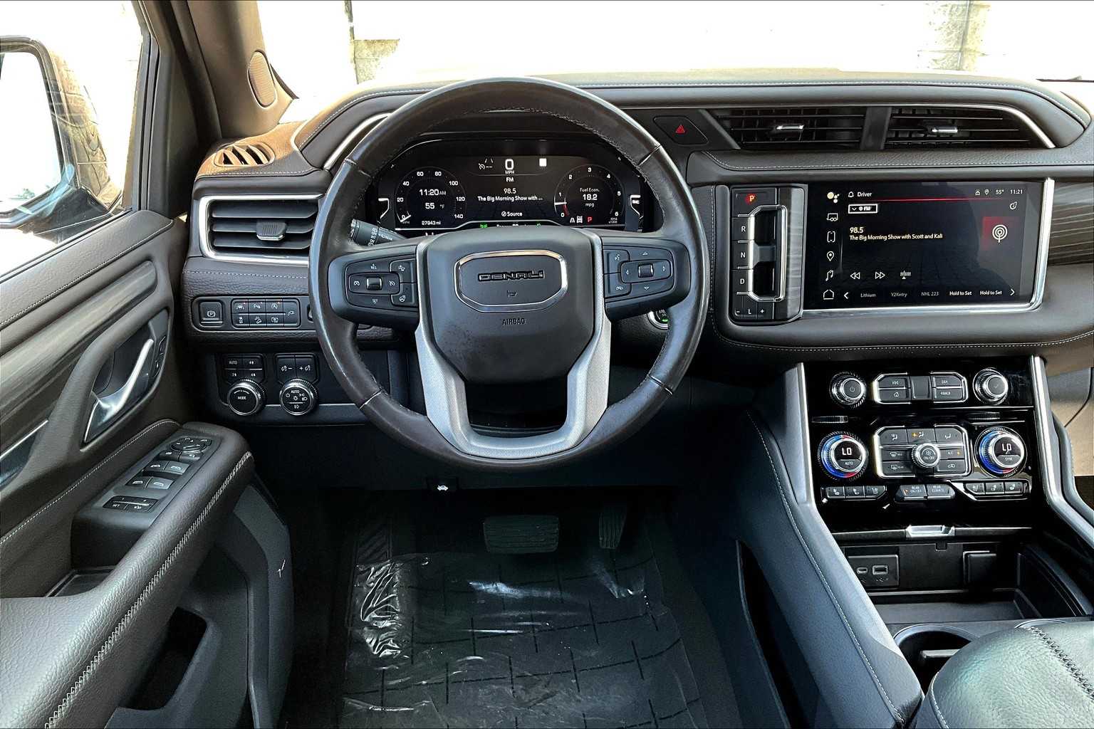 Thumbnail: 2022 GMC Yukon - 14