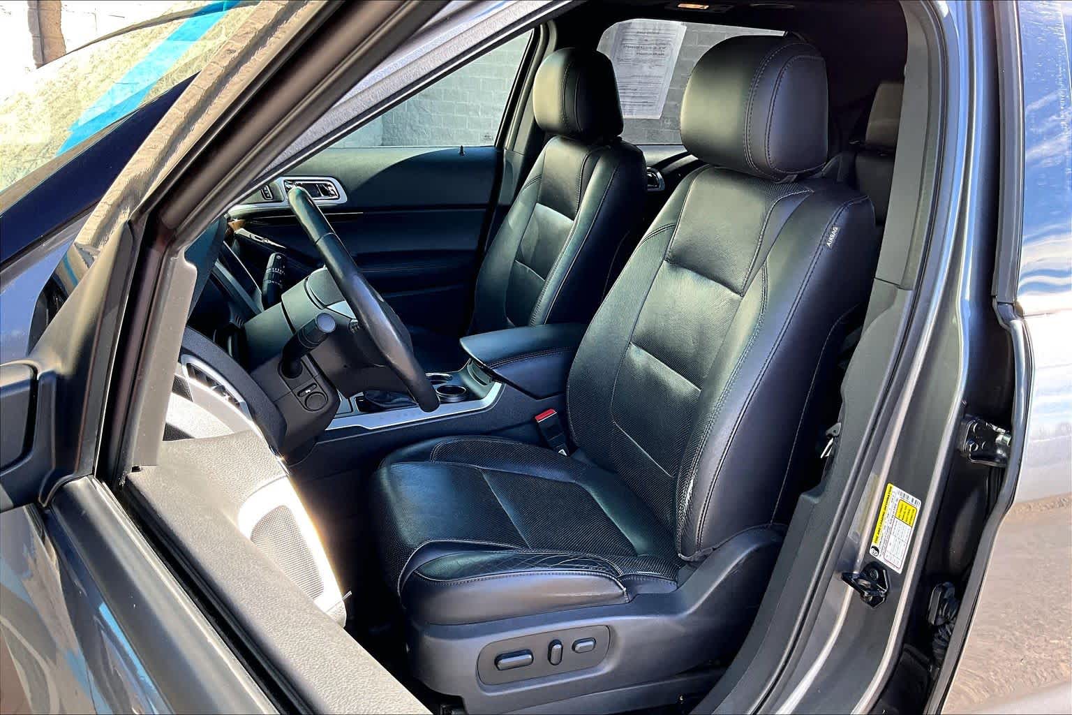 Thumbnail: 2013 Ford Explorer - 11