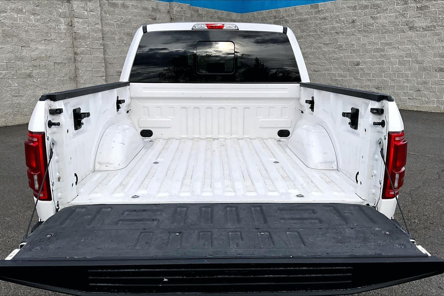 Thumbnail: 2016 Ford F-150 - 18