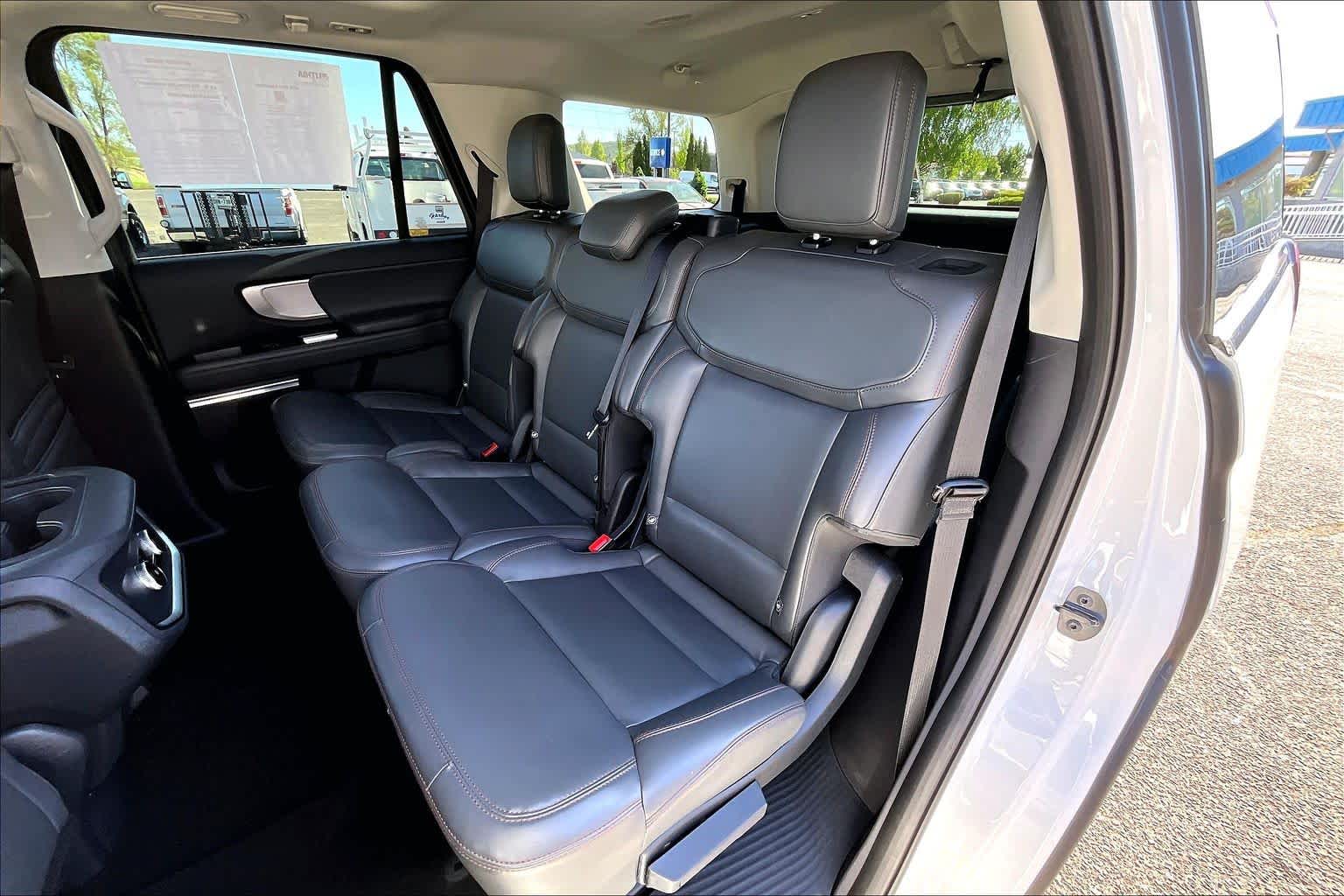 Thumbnail: 2025 Ford Expedition - 29