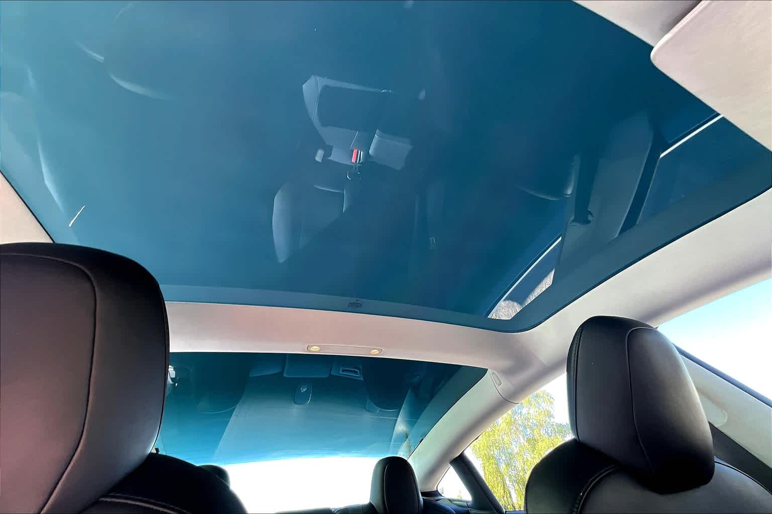 Thumbnail: 2018 Tesla Model 3 - 29