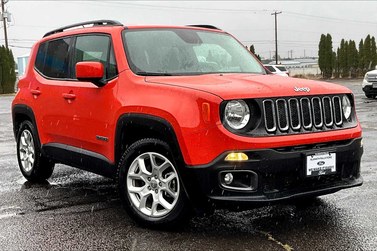 Thumbnail: 2017 Jeep Renegade - 21