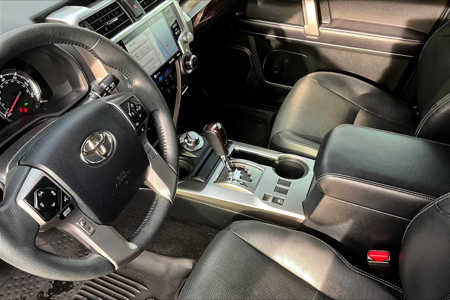 Thumbnail: 2022 Toyota 4Runner - 16