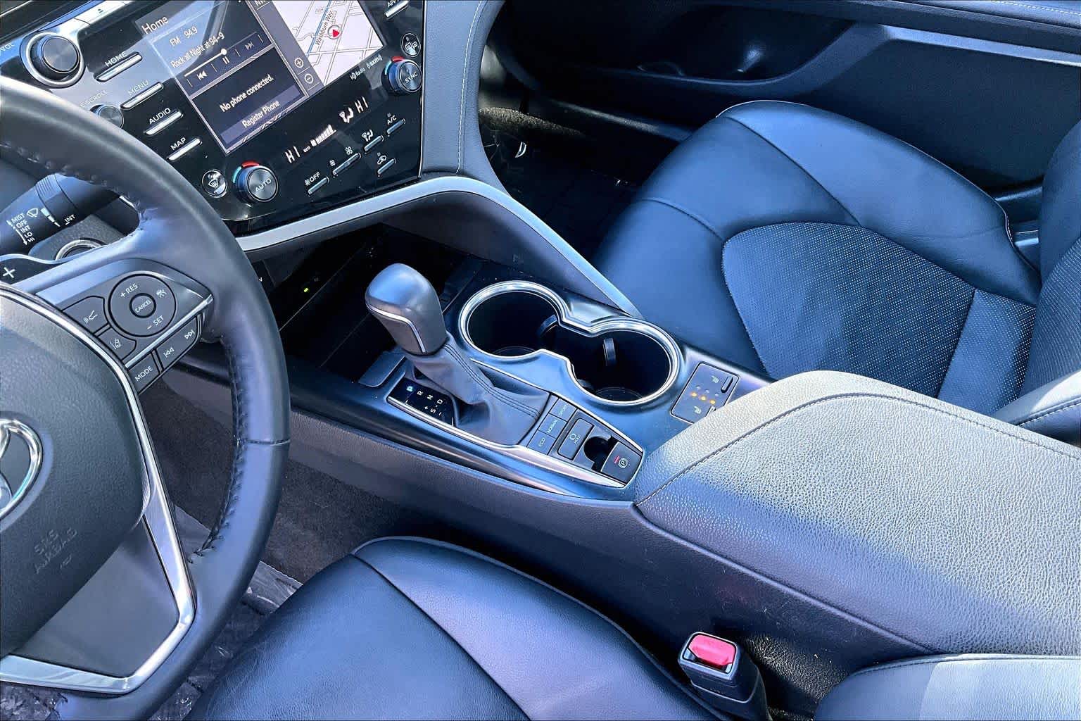 Thumbnail: 2020 Toyota Camry - 16