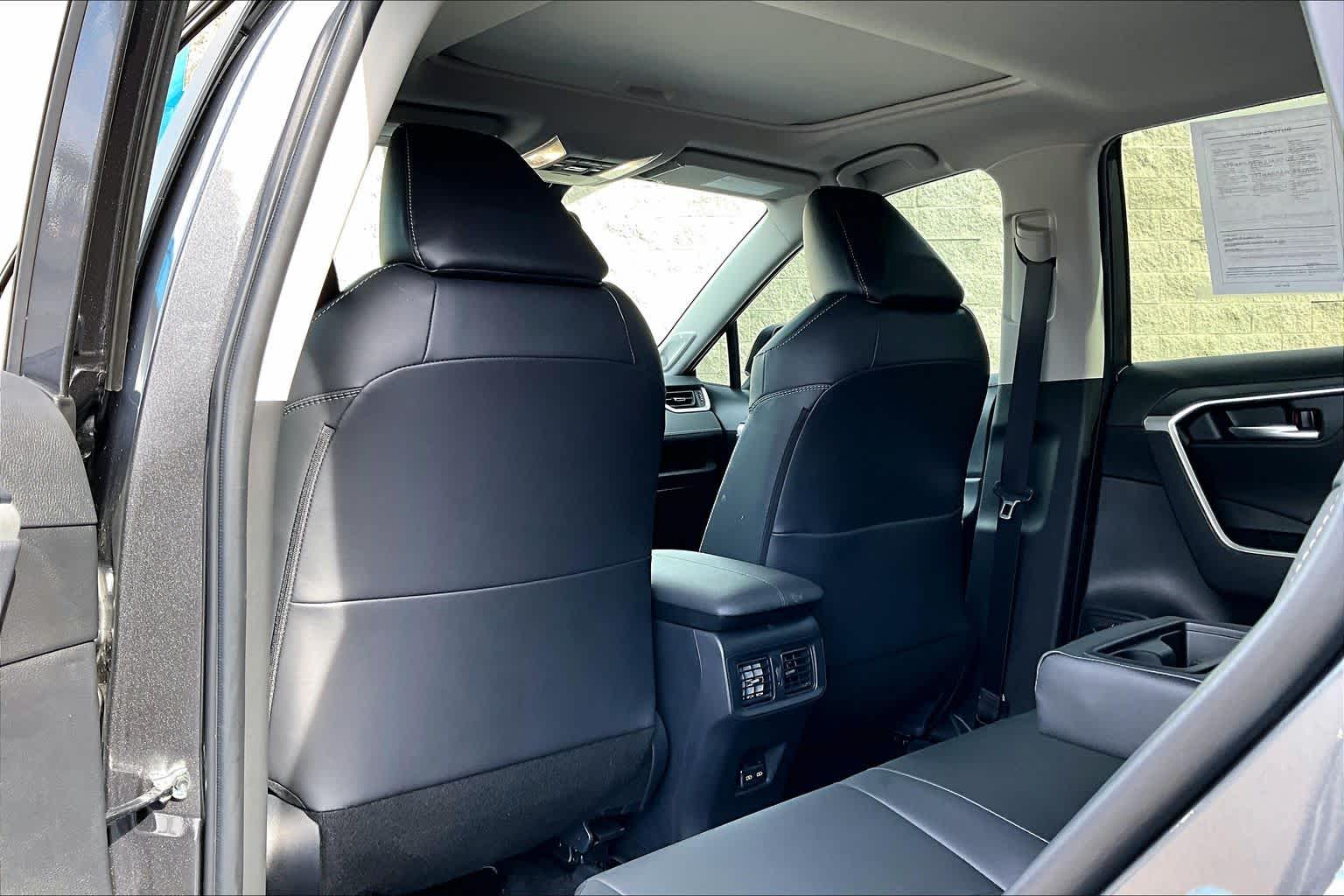 Thumbnail: 2024 Toyota RAV4 - 12