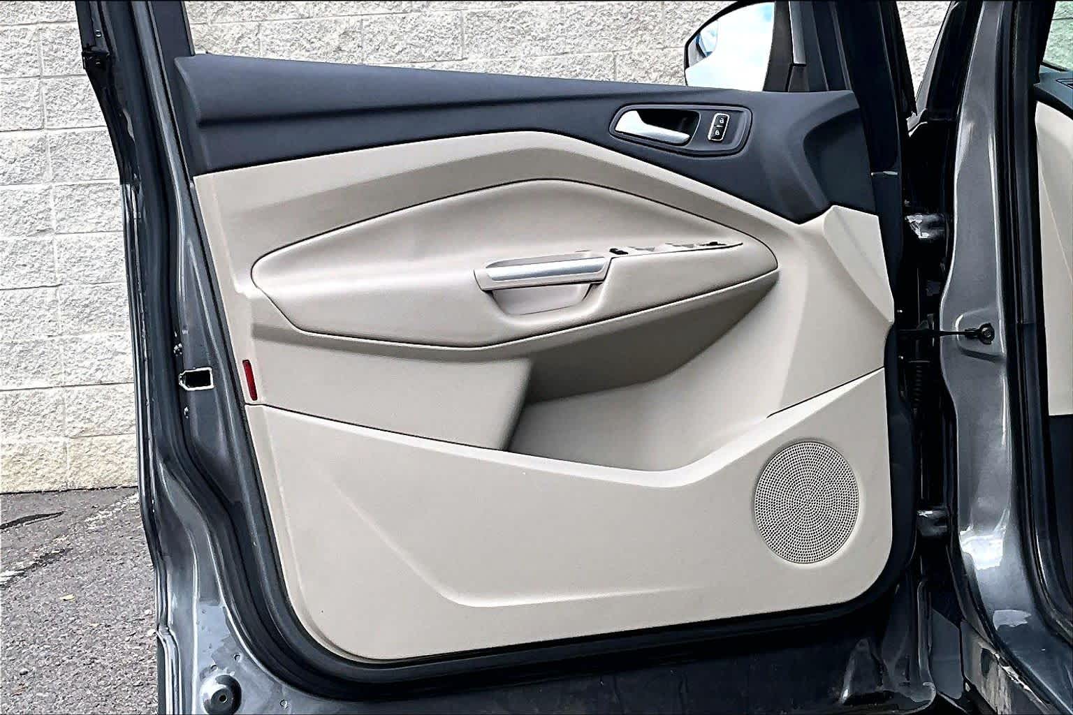 Thumbnail: 2014 Ford Escape - 27