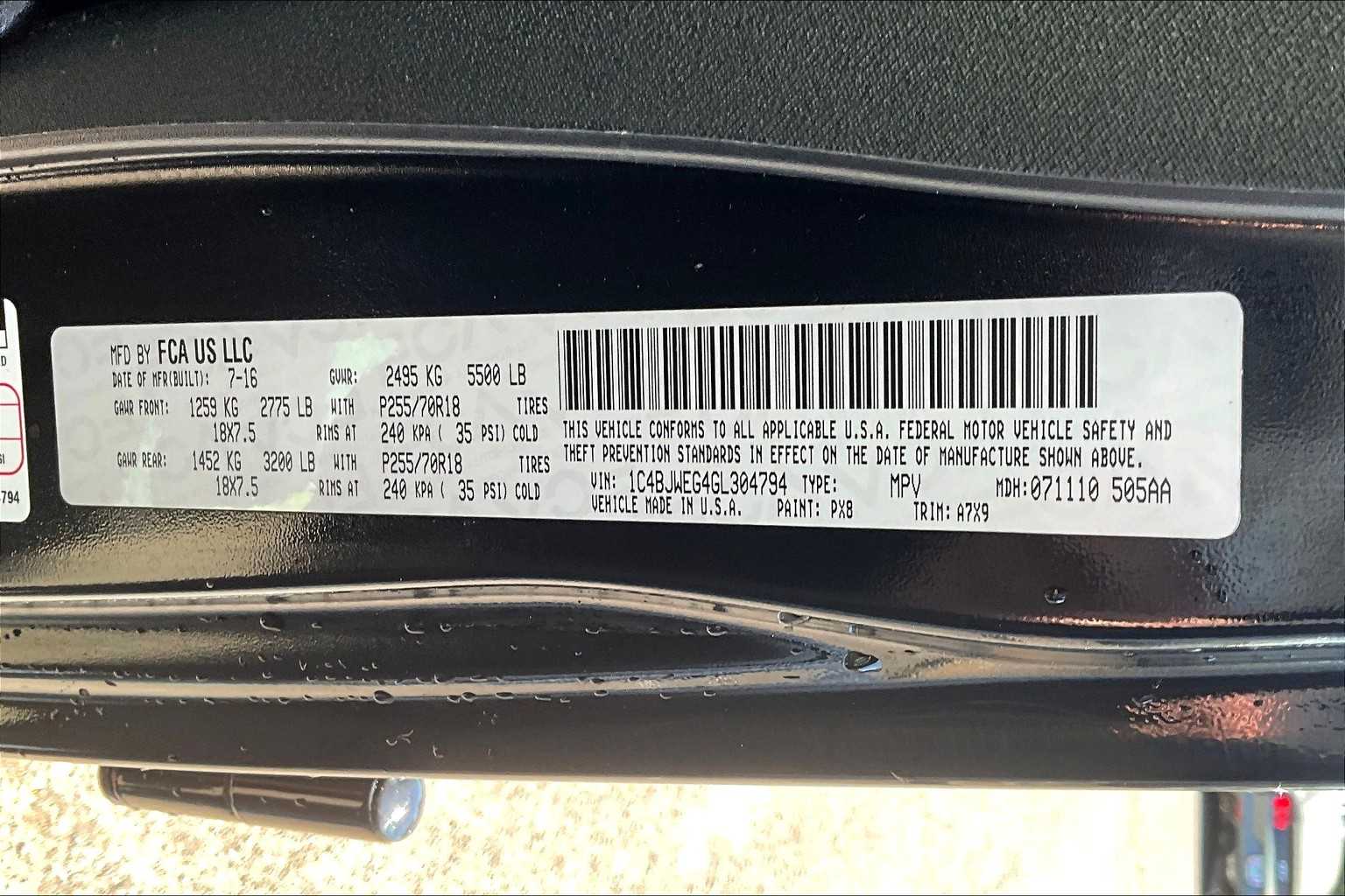 2016 Jeep Wrangler Unlimited Sahara 20