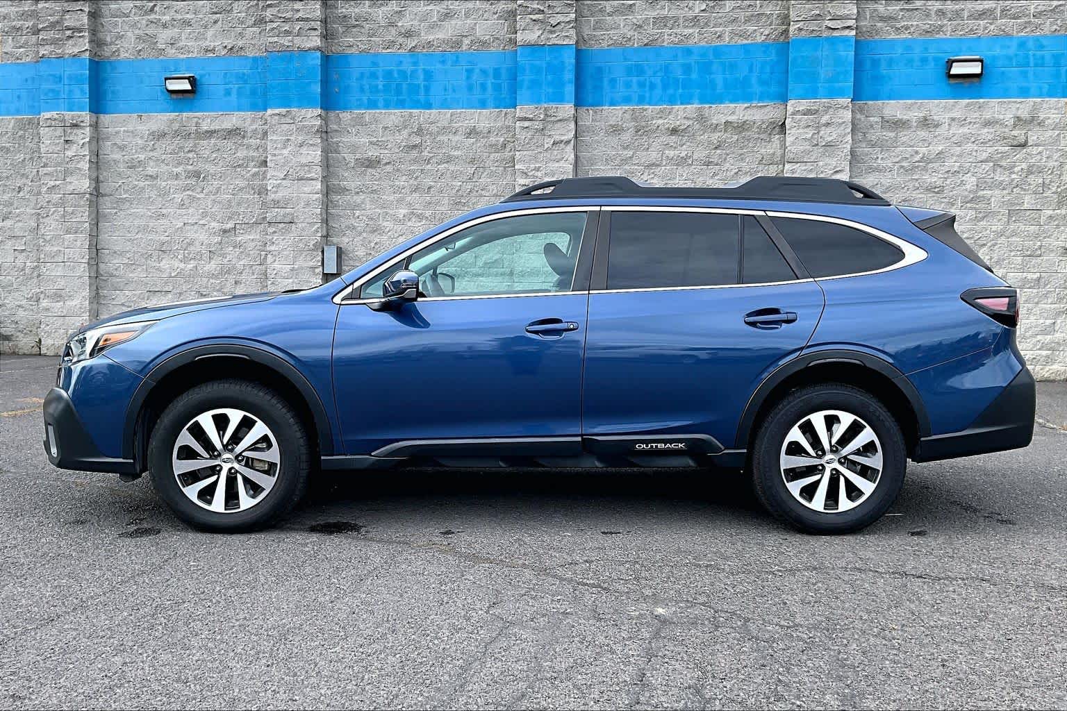 Thumbnail: 2022 Subaru Outback - 3