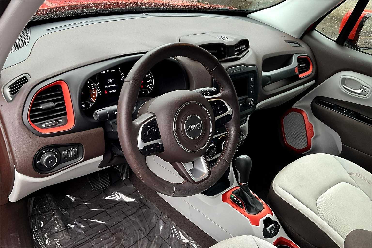 Thumbnail: 2017 Jeep Renegade - 2
