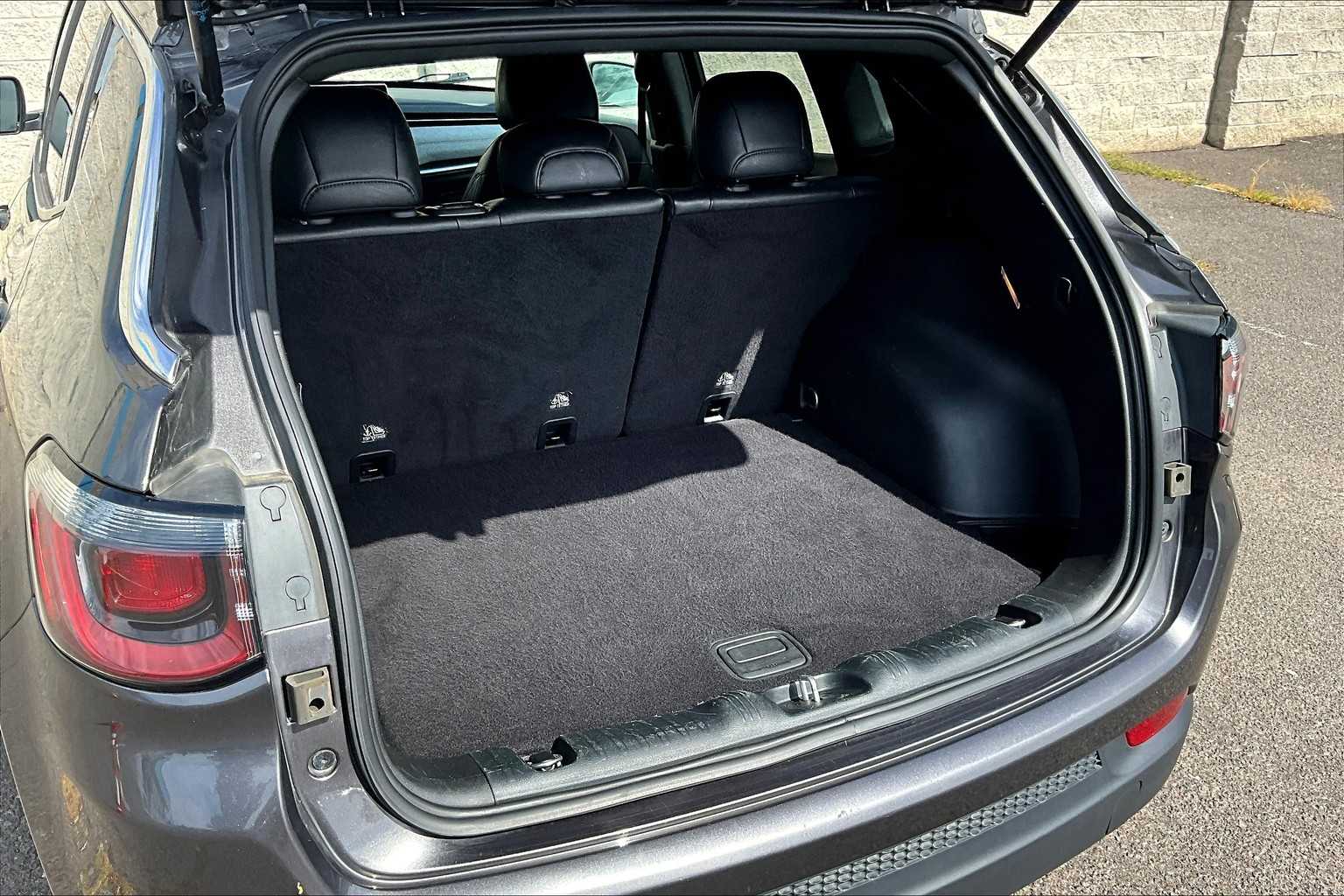 Thumbnail: 2024 Jeep Compass - 18