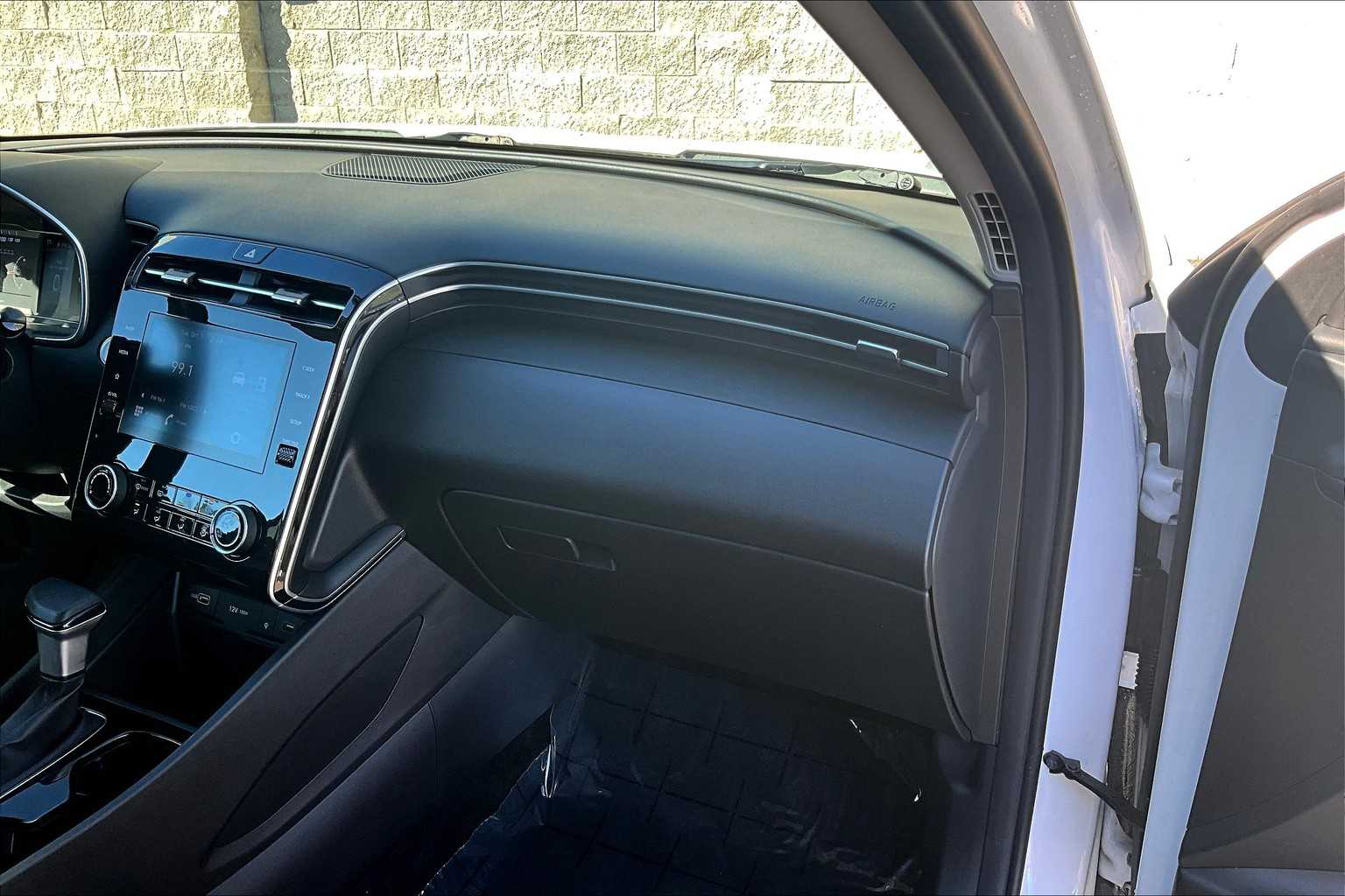 Thumbnail: 2023 Hyundai Tucson - 23