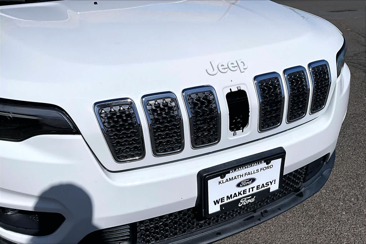 Thumbnail: 2019 Jeep Cherokee - 33