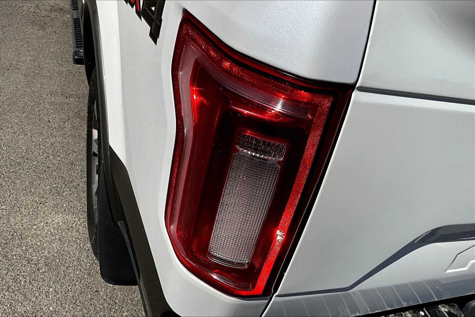 Thumbnail: 2018 Ford F-150 - 32
