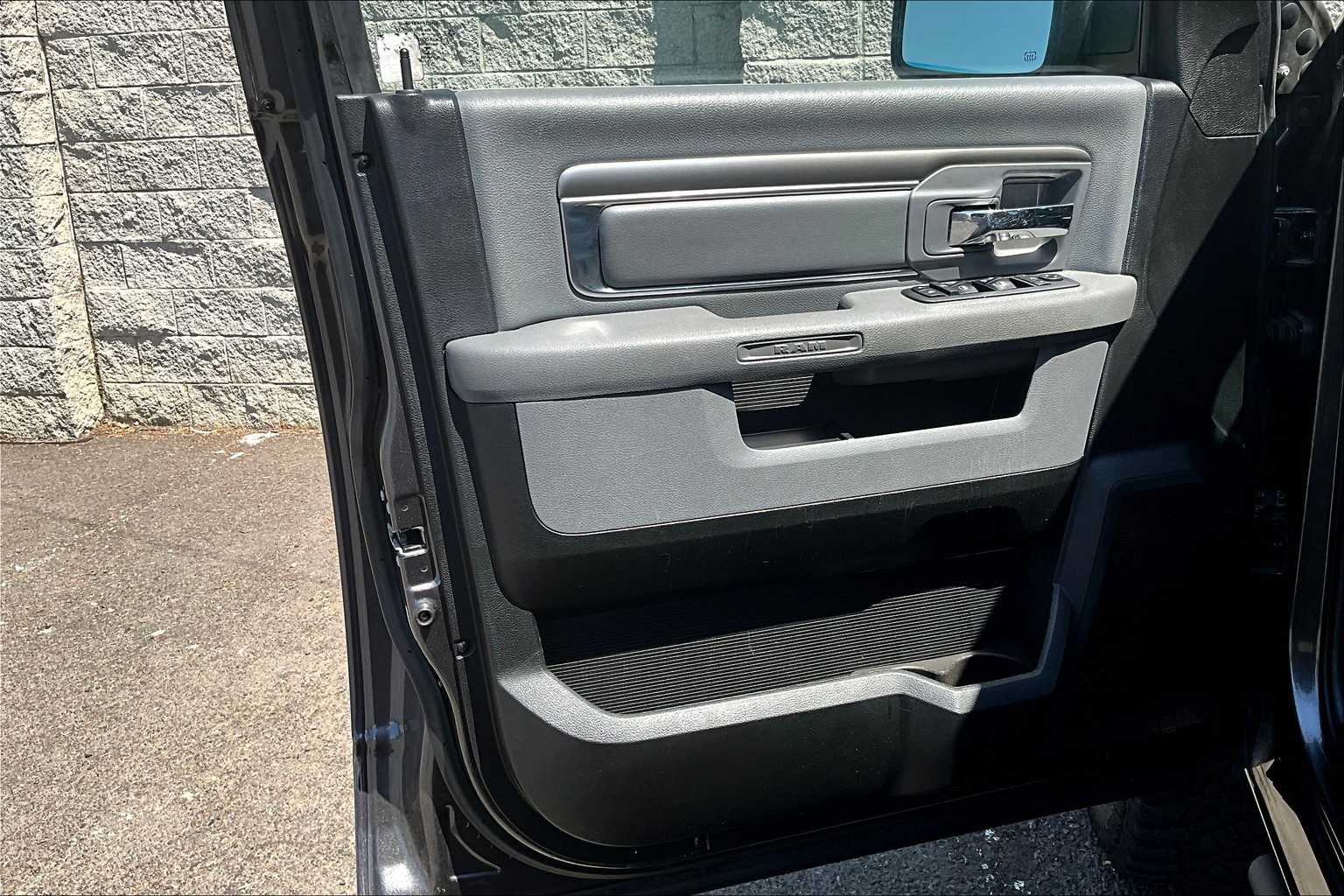 2019 RAM 1500 Classic Big Horn 27