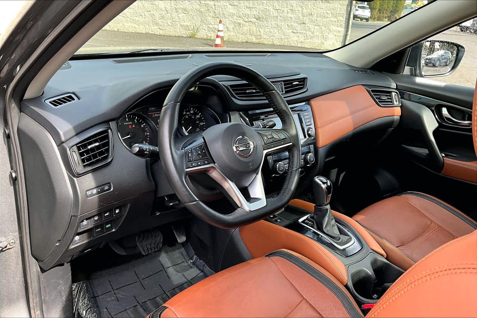 Thumbnail: 2018 Nissan Rogue - 2