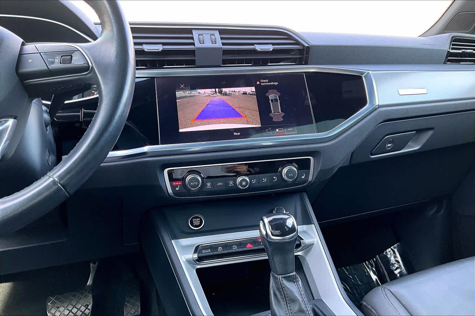 Thumbnail: 2022 Audi Q3 - 15