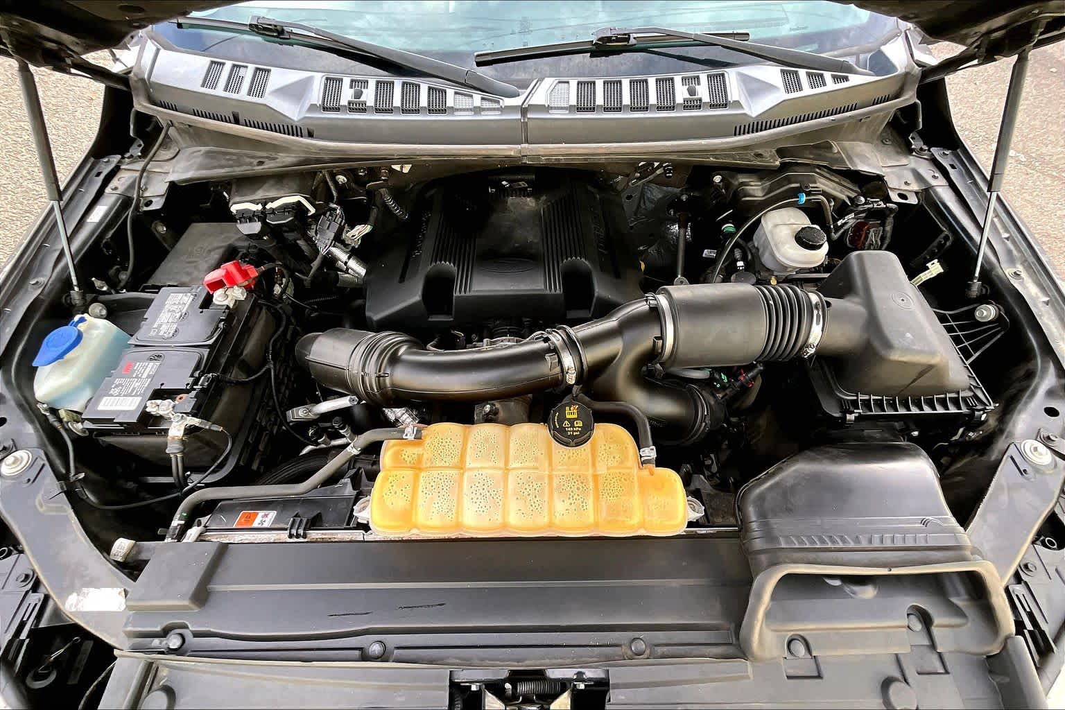 Thumbnail: 2017 Ford F-150 - 9