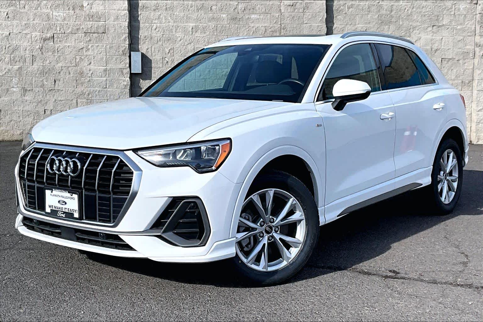 Thumbnail: 2022 Audi Q3 - 1