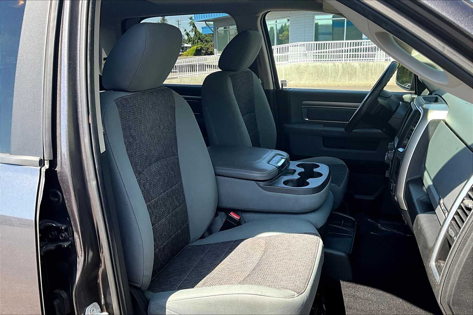 2019 RAM 1500 Classic Big Horn 13