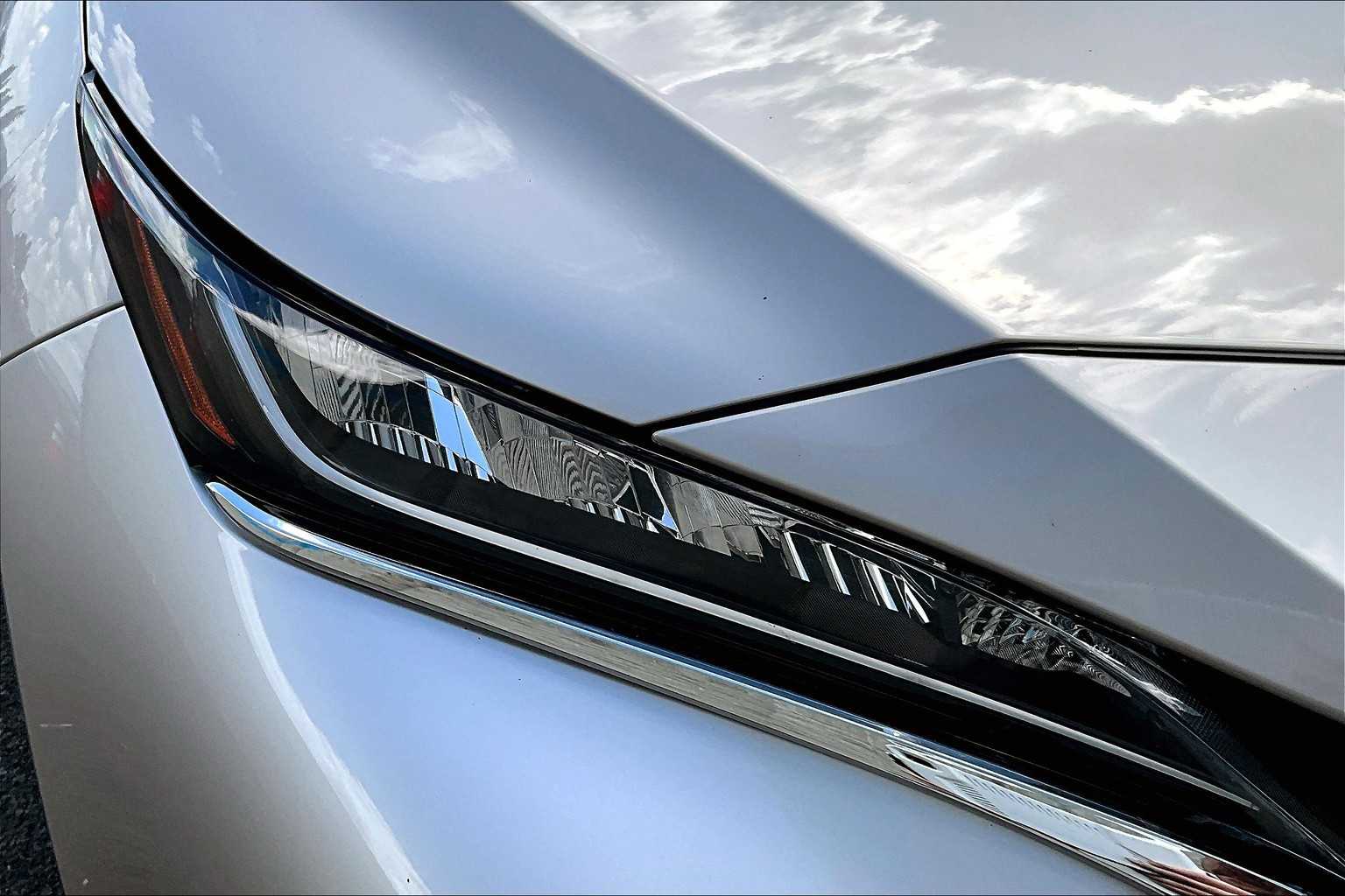 2022 Toyota Venza LE 31