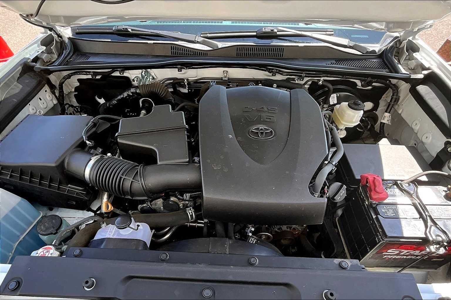 2022 Toyota Tacoma SR5 9