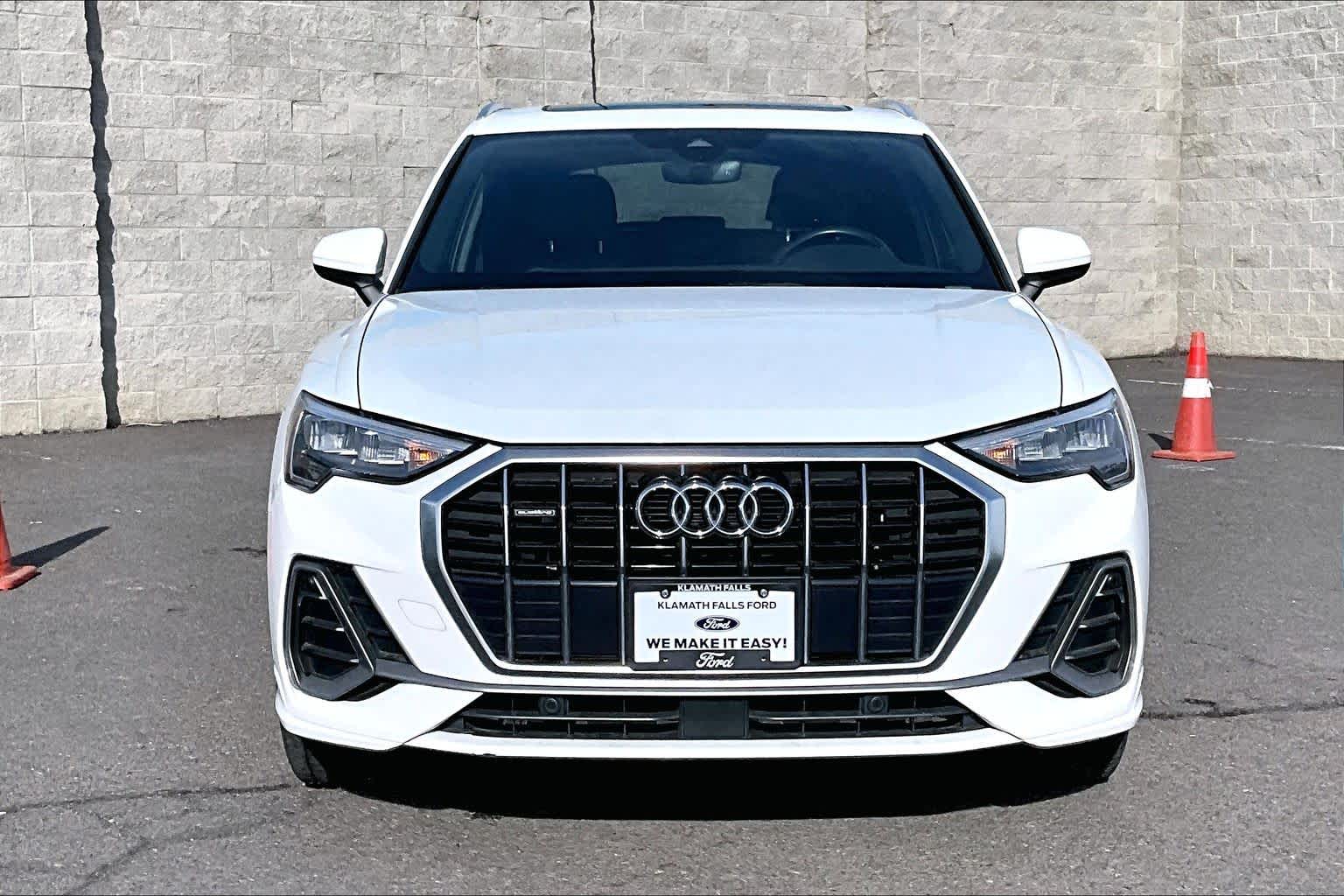 Thumbnail: 2022 Audi Q3 - 6