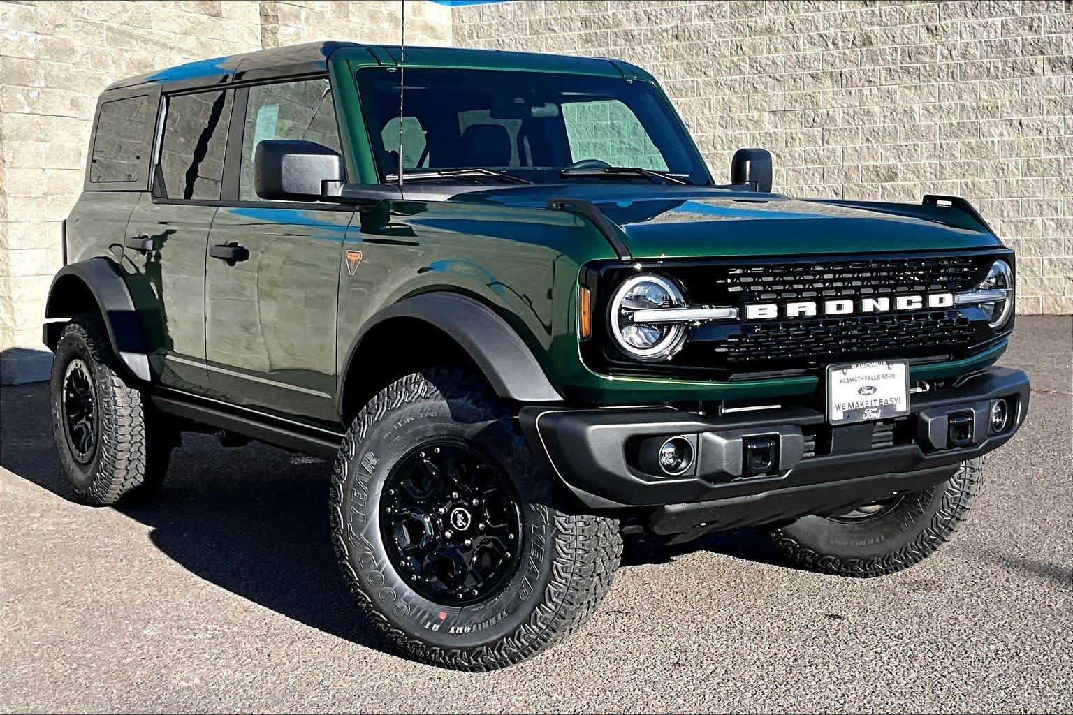 Thumbnail: 2025 Ford Bronco - 21