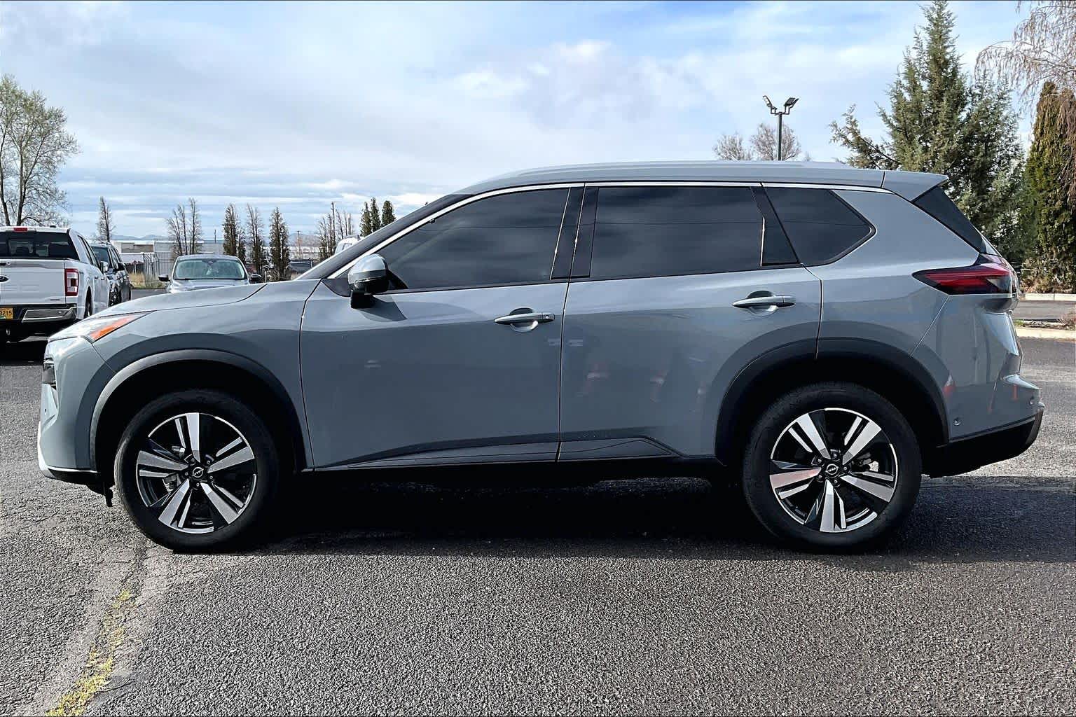 Thumbnail: 2024 Nissan Rogue - 3