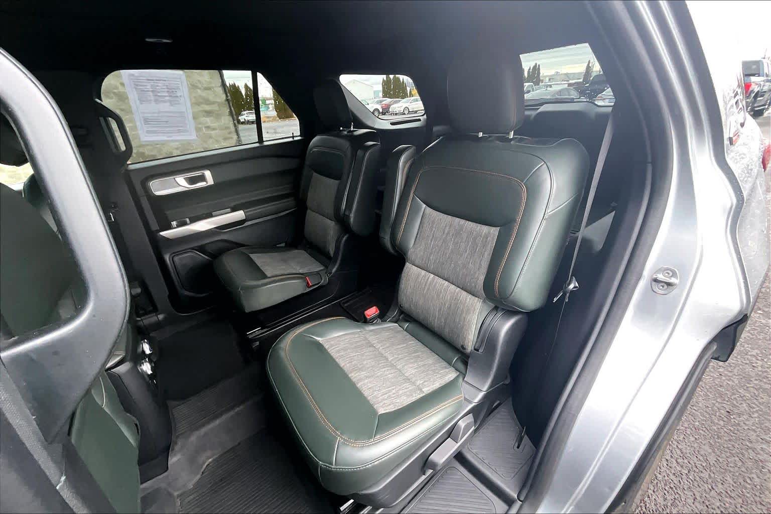 Thumbnail: 2022 Ford Explorer - 29