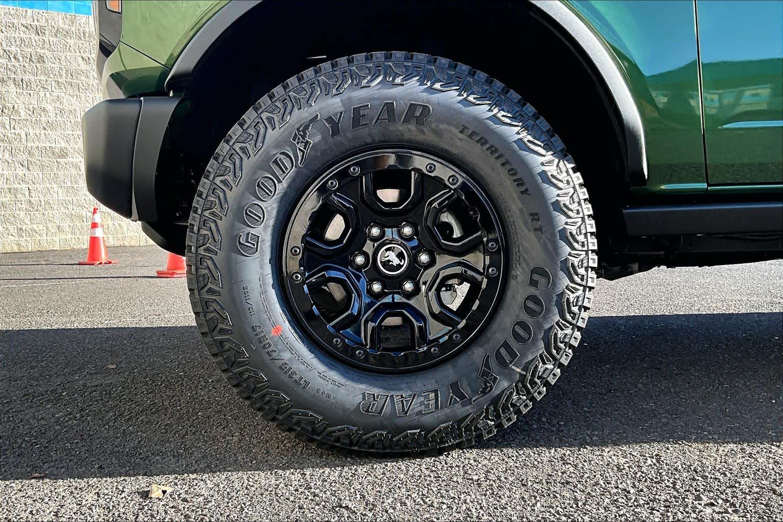 Thumbnail: 2025 Ford Bronco - 8