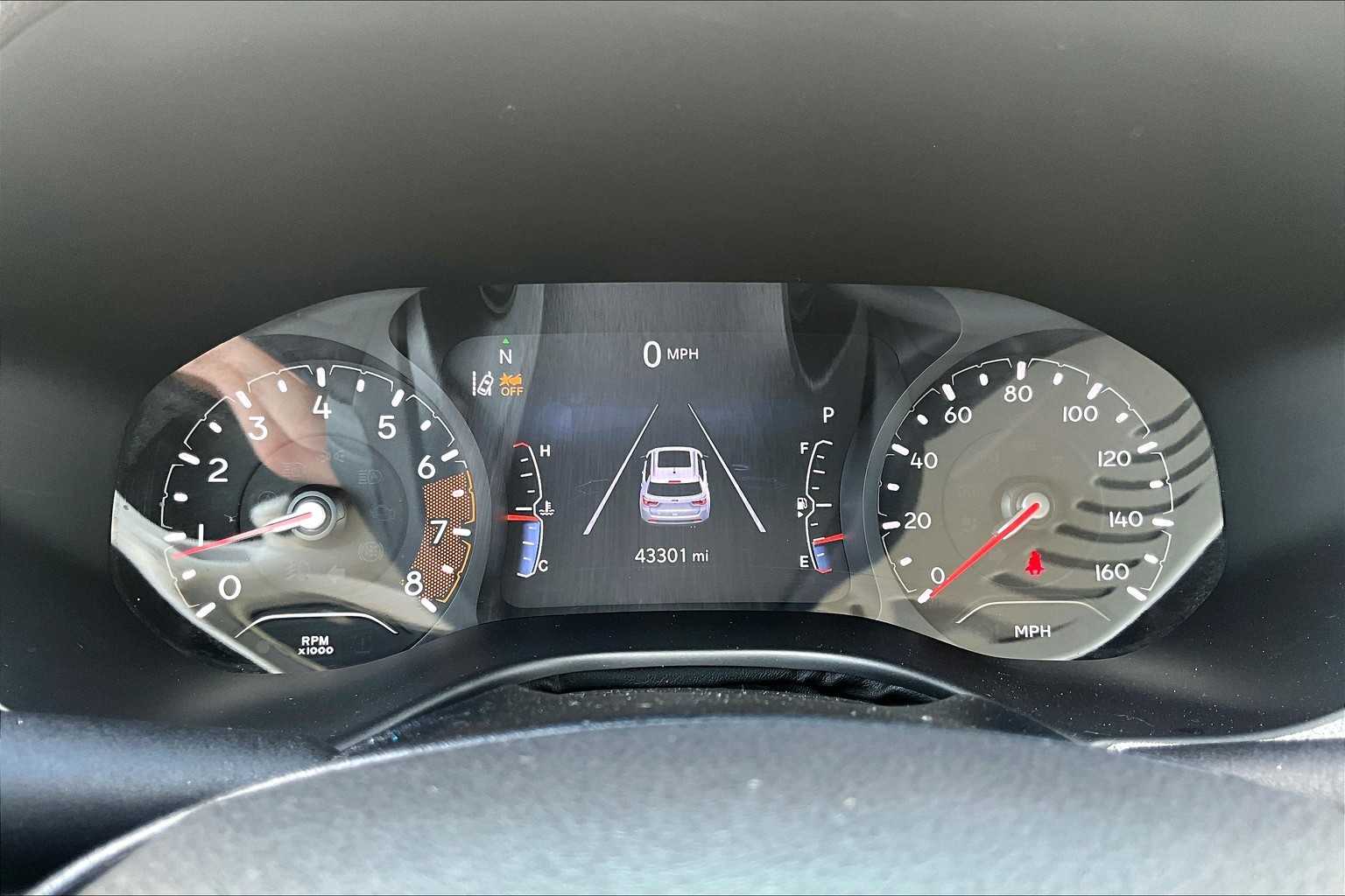 Thumbnail: 2024 Jeep Compass - 17