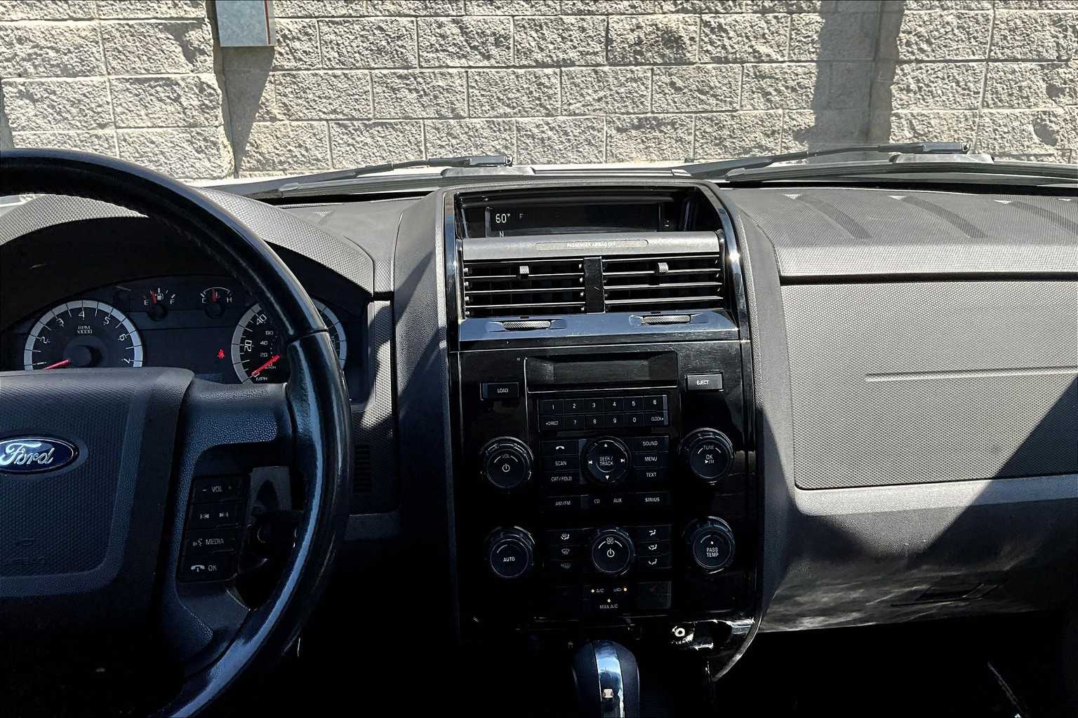 Thumbnail: 2010 Ford Escape - 15