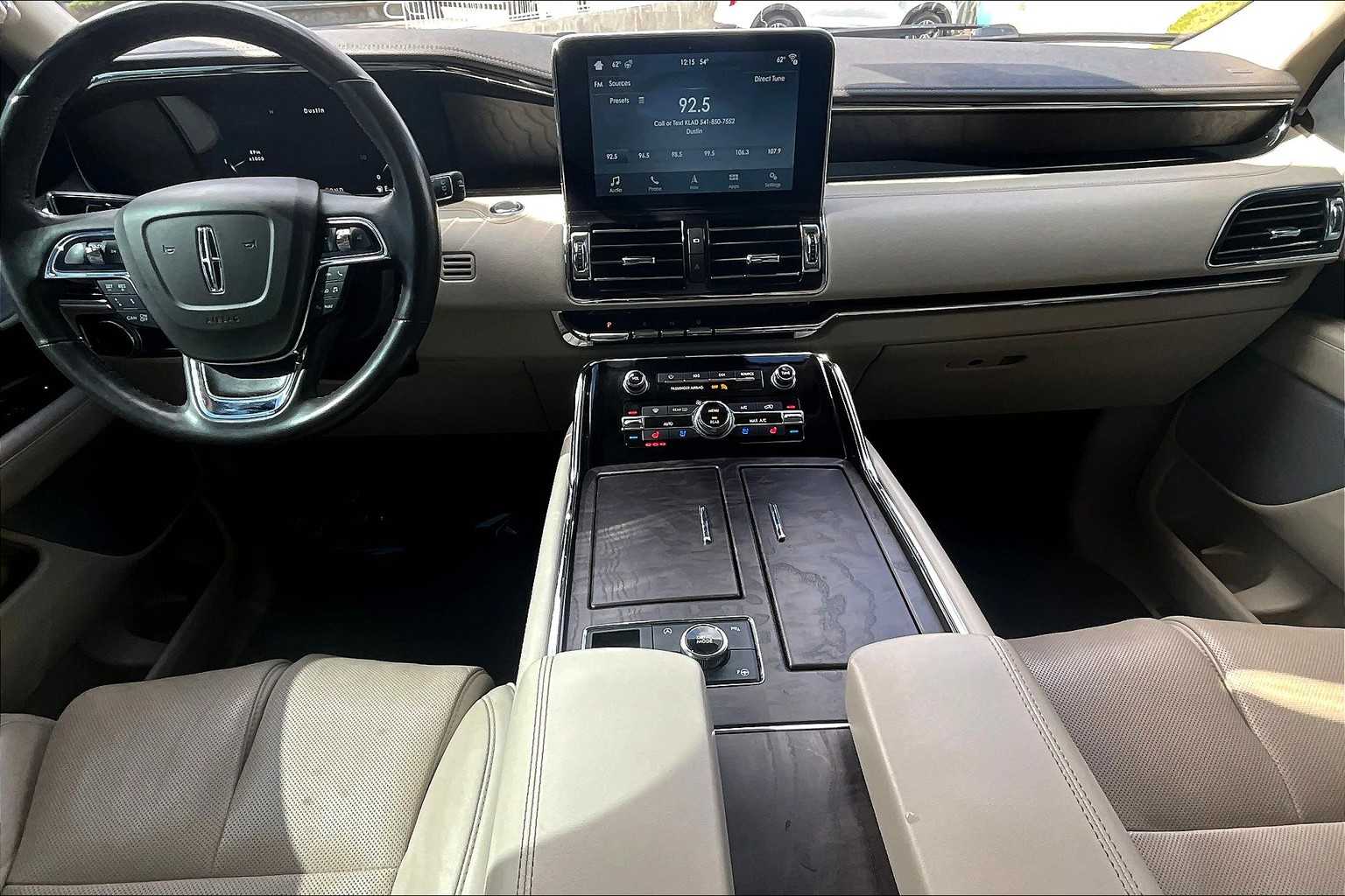 Thumbnail: 2019 Lincoln Navigator - 9