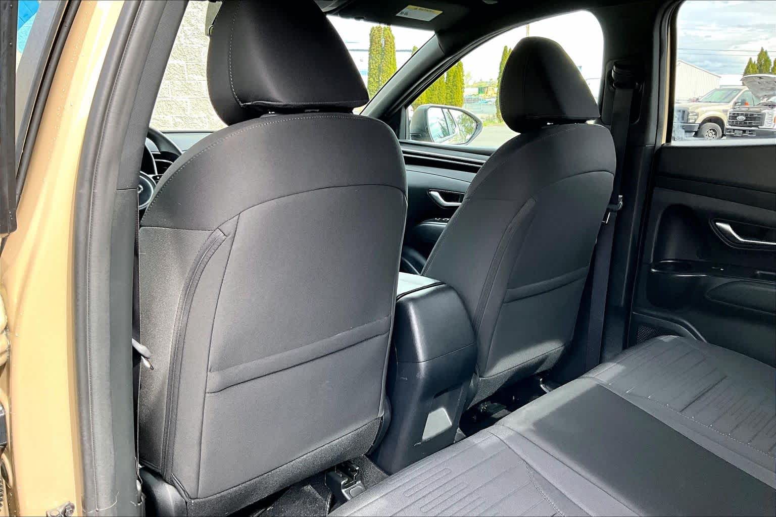 Thumbnail: 2023 Hyundai Santa Cruz - 12