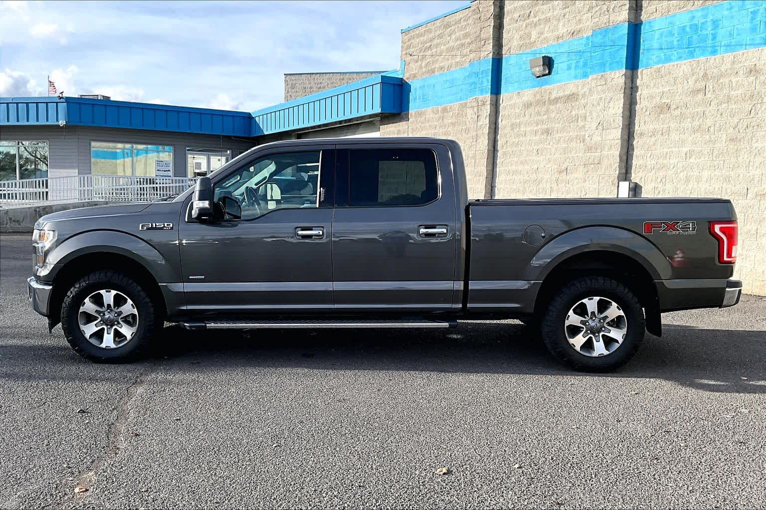 Thumbnail: 2017 Ford F-150 - 3