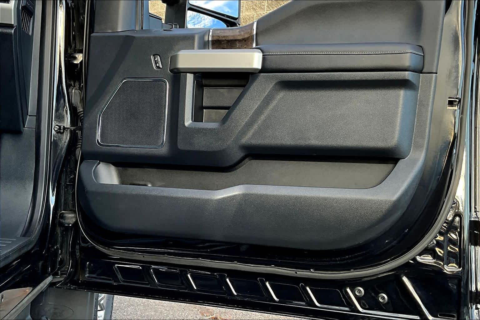 Thumbnail: 2022 Ford F-250 - 28