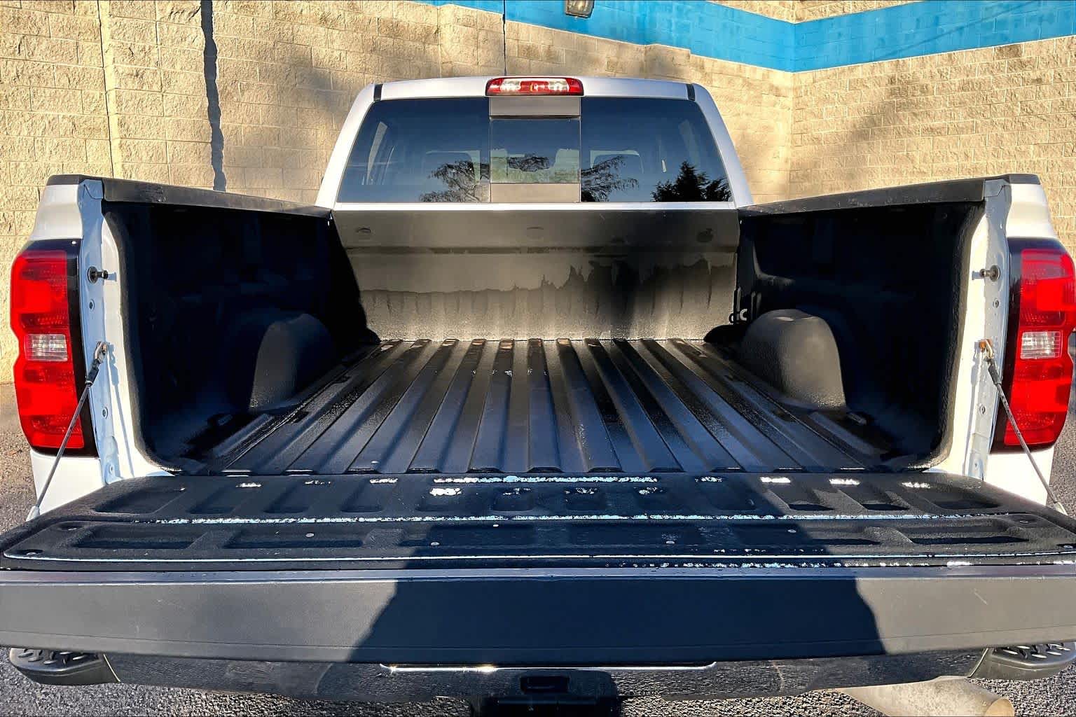 Thumbnail: 2015 Chevrolet Silverado 2500 - 18