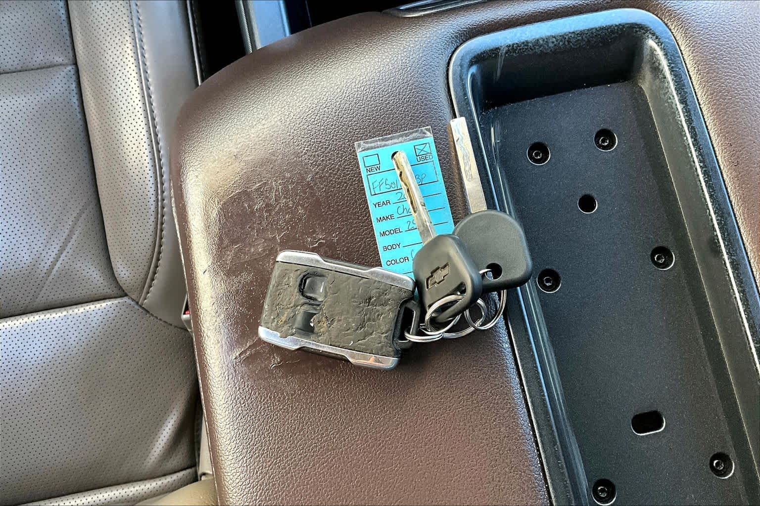 Thumbnail: 2015 Chevrolet Silverado 2500 - 19