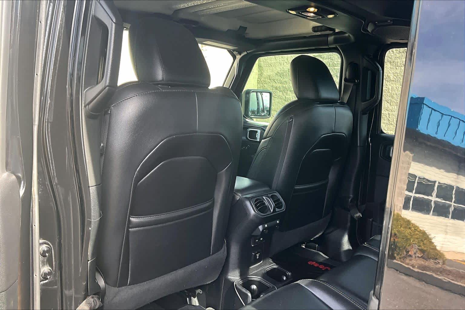 Thumbnail: 2020 Jeep Gladiator - 12