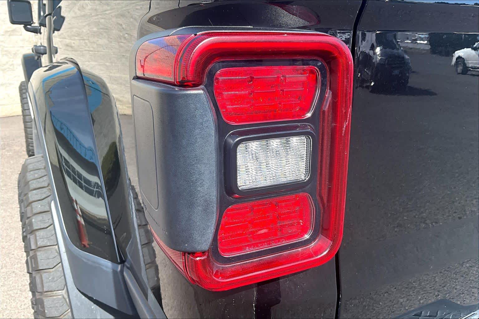 Thumbnail: 2020 Jeep Gladiator - 32